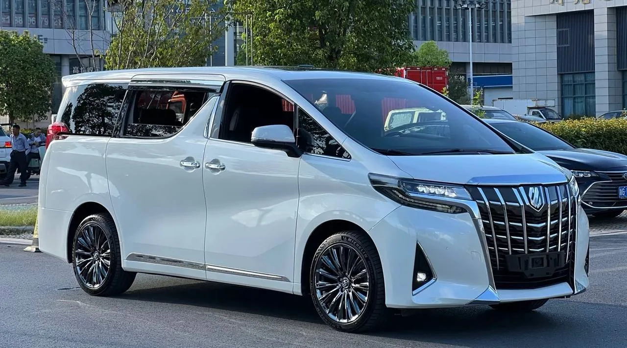 免费接送商务车